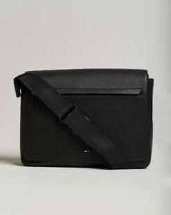 Ray Messenger Bag Black